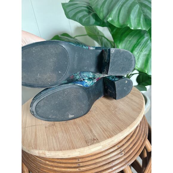 Zigi Soho Nydia Embroidered Floral Tapestry Ankle Boots Size 8.5 - Picture 8 of 9